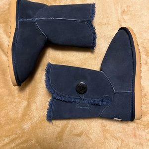 UGG Boots Blue Woman’s Size 7 UGG Boots